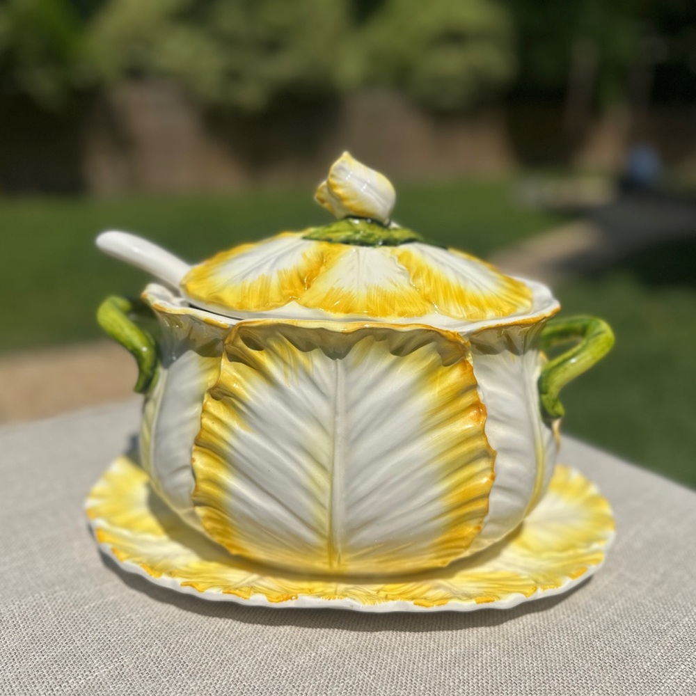 Lefton China yellow tulip soup tureen 🌼
